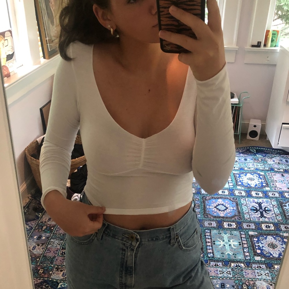 🧖🏼‍♀️White Brandy Melville Top🧖🏼‍♀️